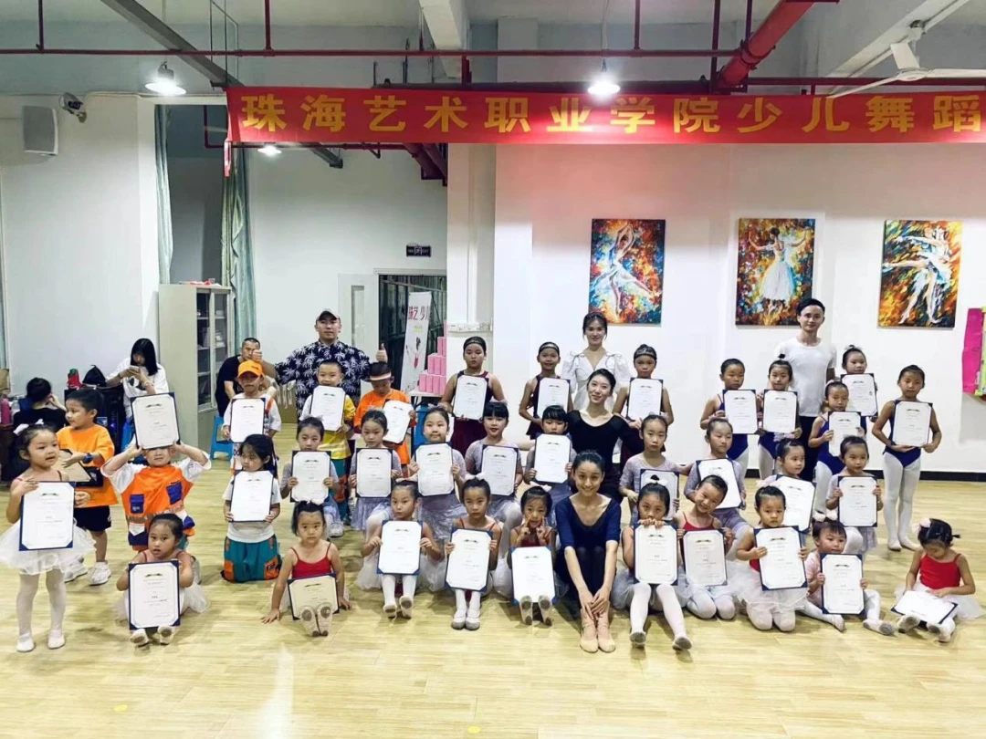 为什么参加篮球辅导可以帮助孩子更好地成长_0